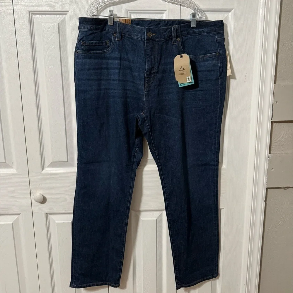 Prana Men's NWT Dark Wash Tapered Leg Hillgard Slim Jean size 40 x 30